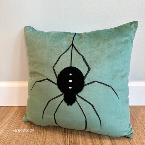 Hyde & EEK! Halloween Reversible Velvet Spider Throw Pillow Turquoise Green - Picture 6 of 14